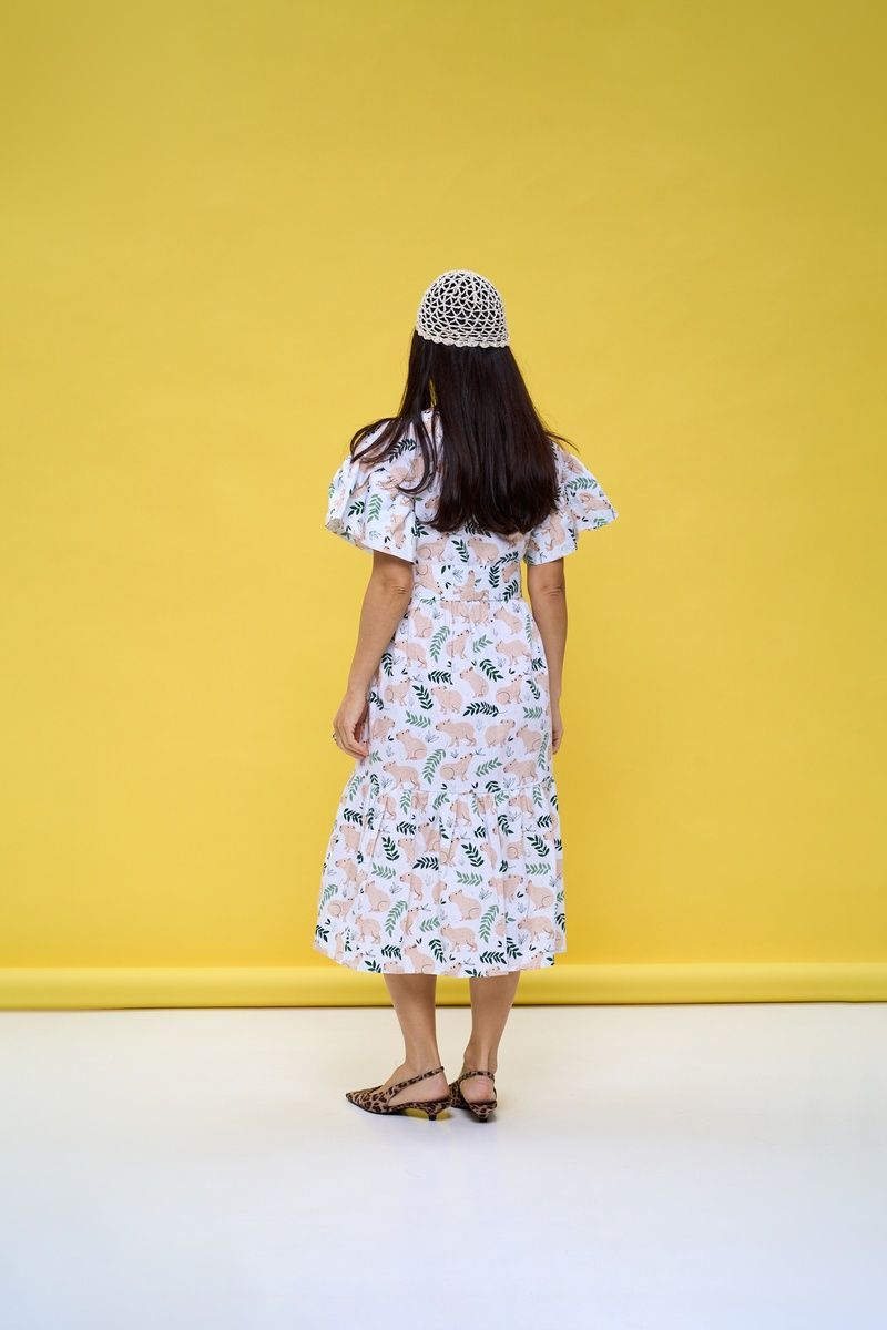 Cotton midi dress in white with "Capybaras" print