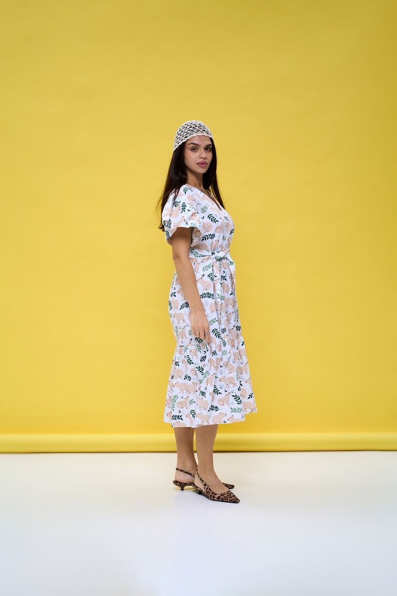 Cotton midi dress in white with "Capybaras" print