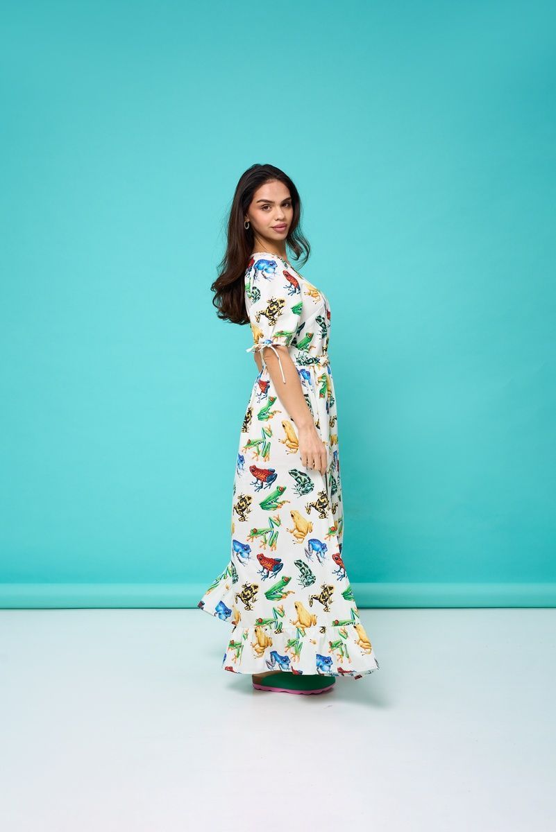 Women's white cotton maxi dress with a 'Frogs' print