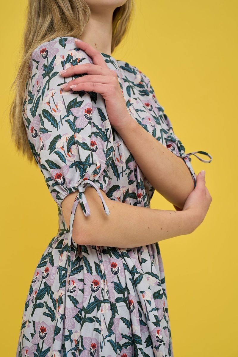 Women's beige cotton maxi dress with an 'Anemone' print